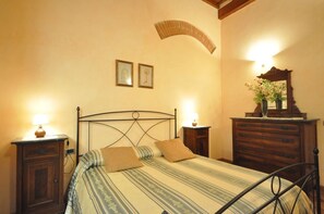 Apartment, 2 Schlafzimmer | 2 Schlafzimmer, Zimmersafe, Babybetten, kostenloses WLAN