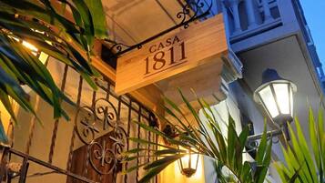 Entrée de l’hébergement