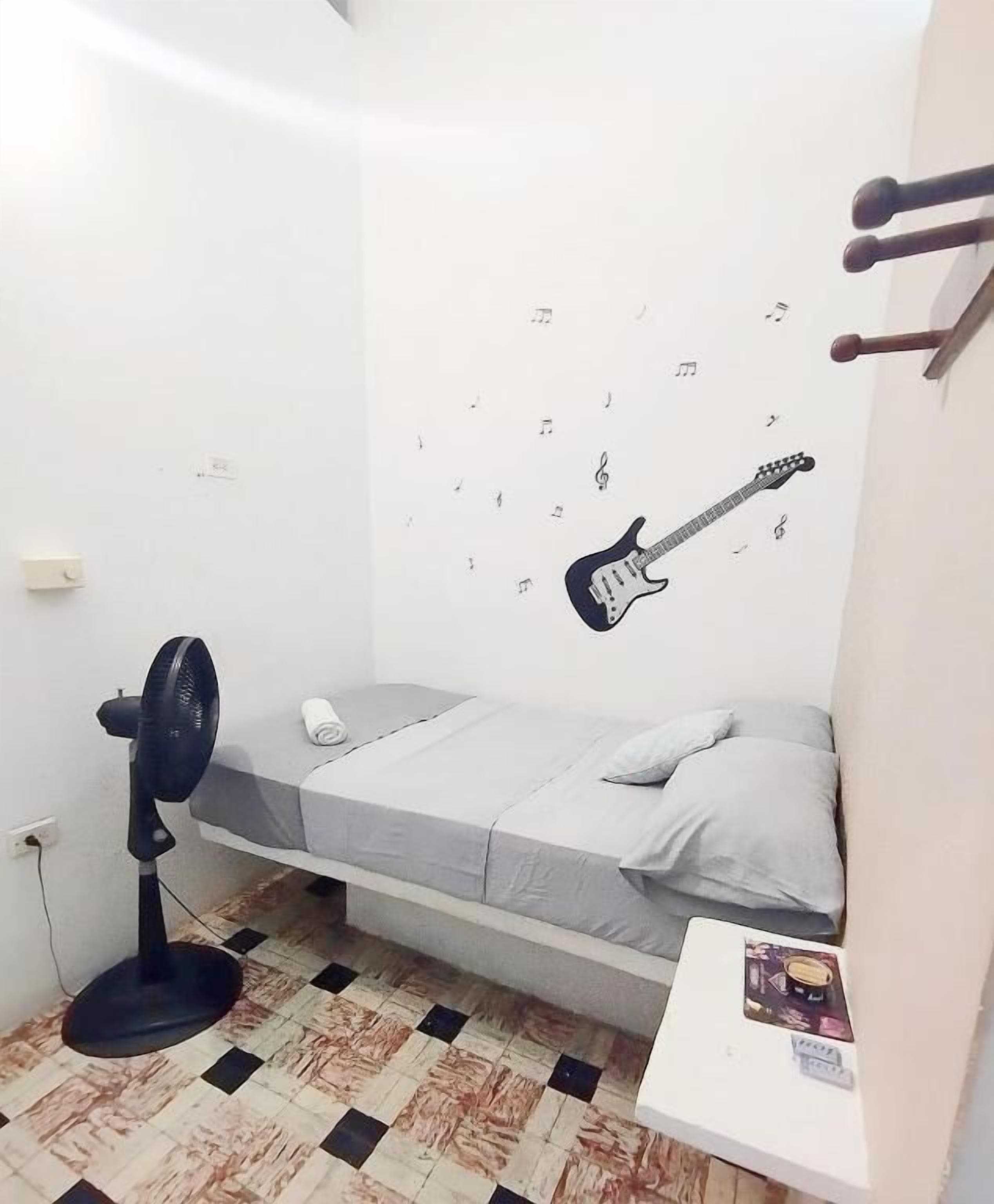 Single Room, 1 Twin Bed, Non Smoking | WiFi (free), bed sheets