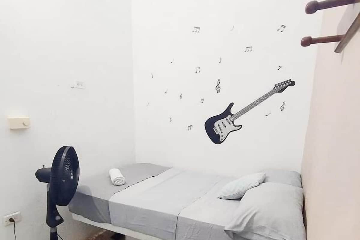 Wifi gratis y ropa de cama