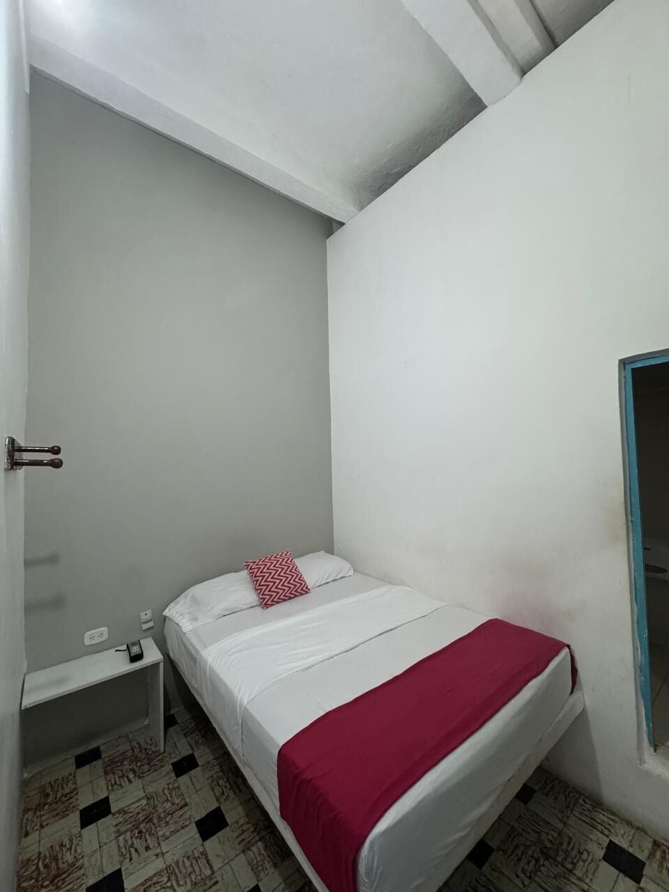 Basic Double Room, 1 Double Bed, Non Smoking | WiFi (free), bed sheets