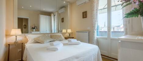 Leilighet, 1 soverom | 1 soverom, barnesenger, wi-fi (inkludert) og sengetøy