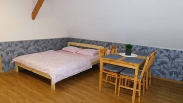 Desk, free WiFi, bed sheets