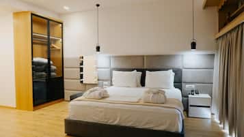 Suite | 1 bedroom, Frette Italian sheets, premium bedding, down comforters