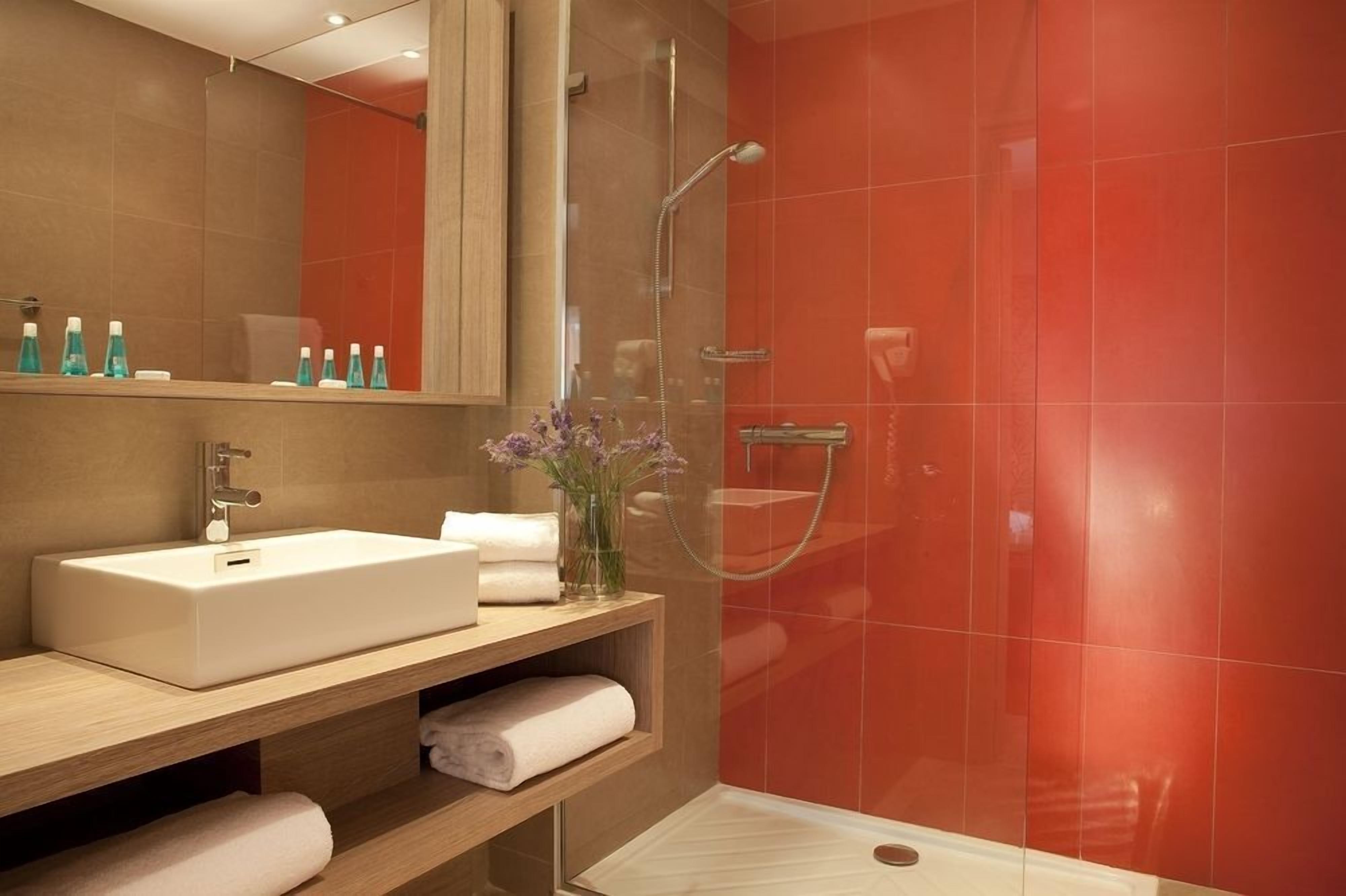 The Originals Rsidence, Les Strlitzias, Antibes Juan-Les-Pins, Antibes:  Hotel Reviews, Rooms & Prices | Hoteles.com