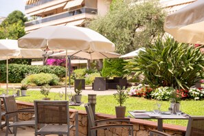 Balcony - The Originals Résidence, Les Strélitzias, Antibes Juan-Les-Pins (Antibes)