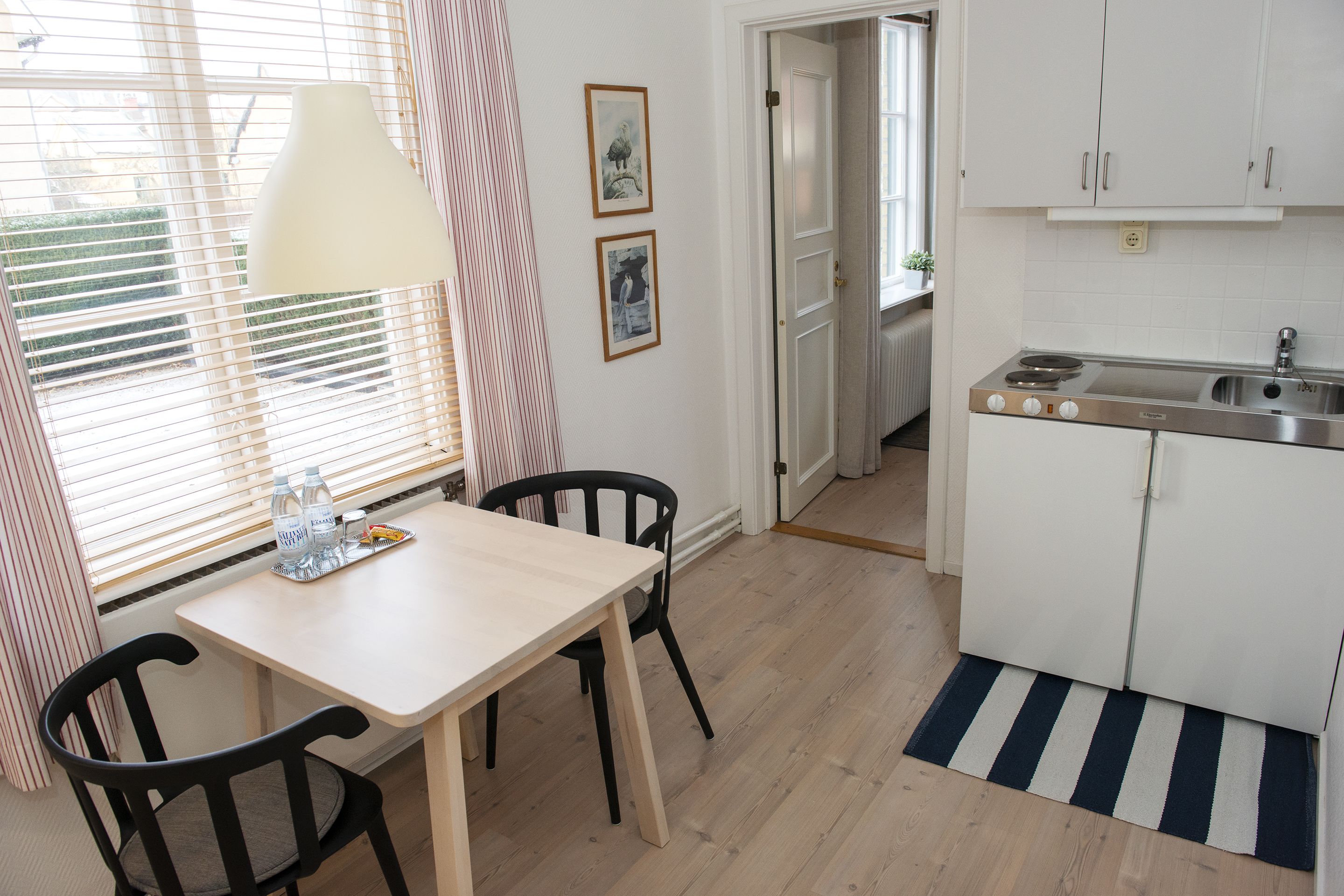 double room, kitchenette | private kitchen | microwave