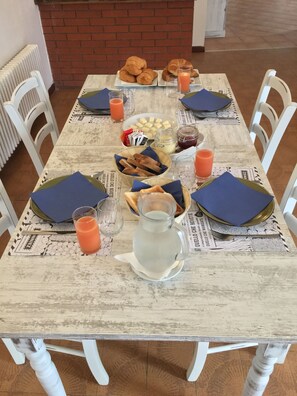 Dagelijks ontbijtbuffet inbegrepen