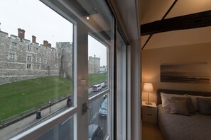 Comfort Apartment, 2 Bedrooms, Non Smoking | View from room - Central Apartment Facing Windsor Castle (Windsor)