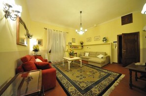 Apartment, 3 Schlafzimmer | Wohnzimmer