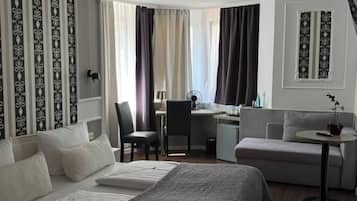 Habitación doble estándar | Escritorio, espacio para trabajar con laptop y wifi gratis