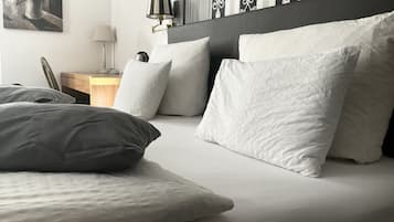 Standard Double Room | Desk, cribs/infant beds, rollaway beds, free WiFi