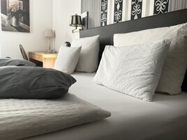 Standard Double Room | Desk, cribs/infant beds, rollaway beds, free WiFi