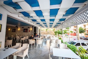 Bar (en la propiedad)