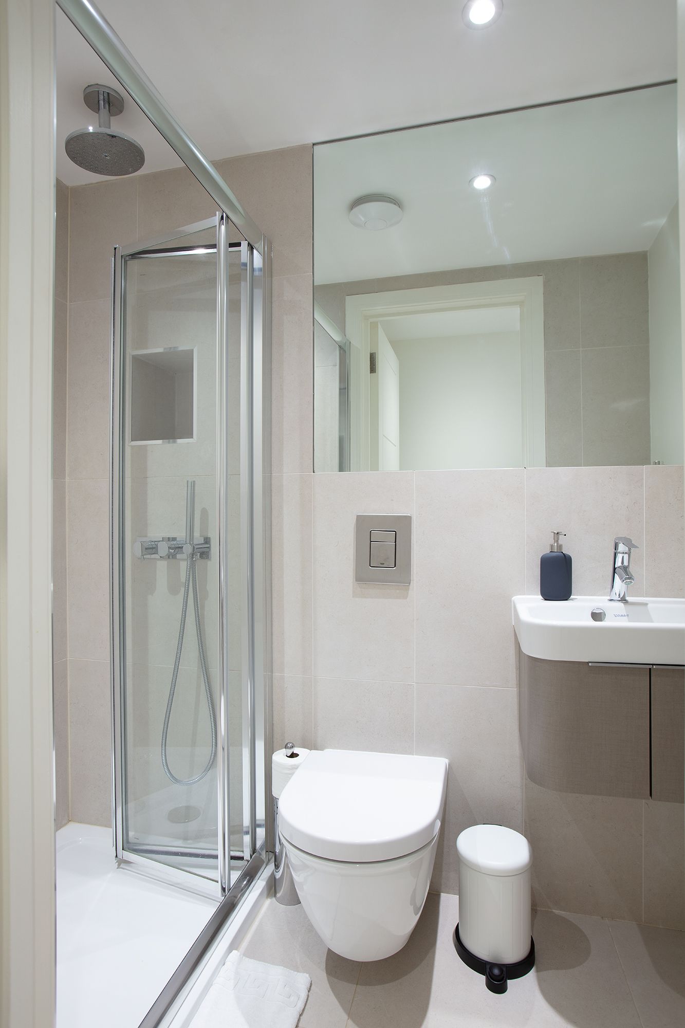 Comfort Apartment, 2 Bedrooms, Non Smoking | Bathroom shower