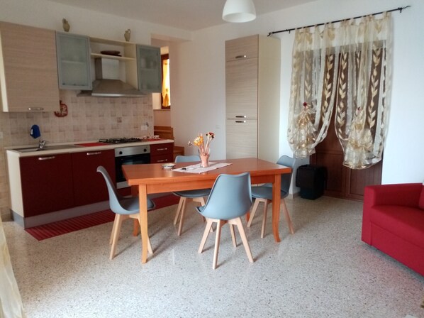 Exclusive Apartment, 1 Bedroom, Beachfront | Living area