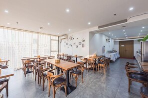 Dining - James Joyce Coffetel Beijing Bird Nest National Co (Beijing)