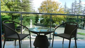 Panoramic Double or Twin Room, Multiple Beds, Accessible | Balcony