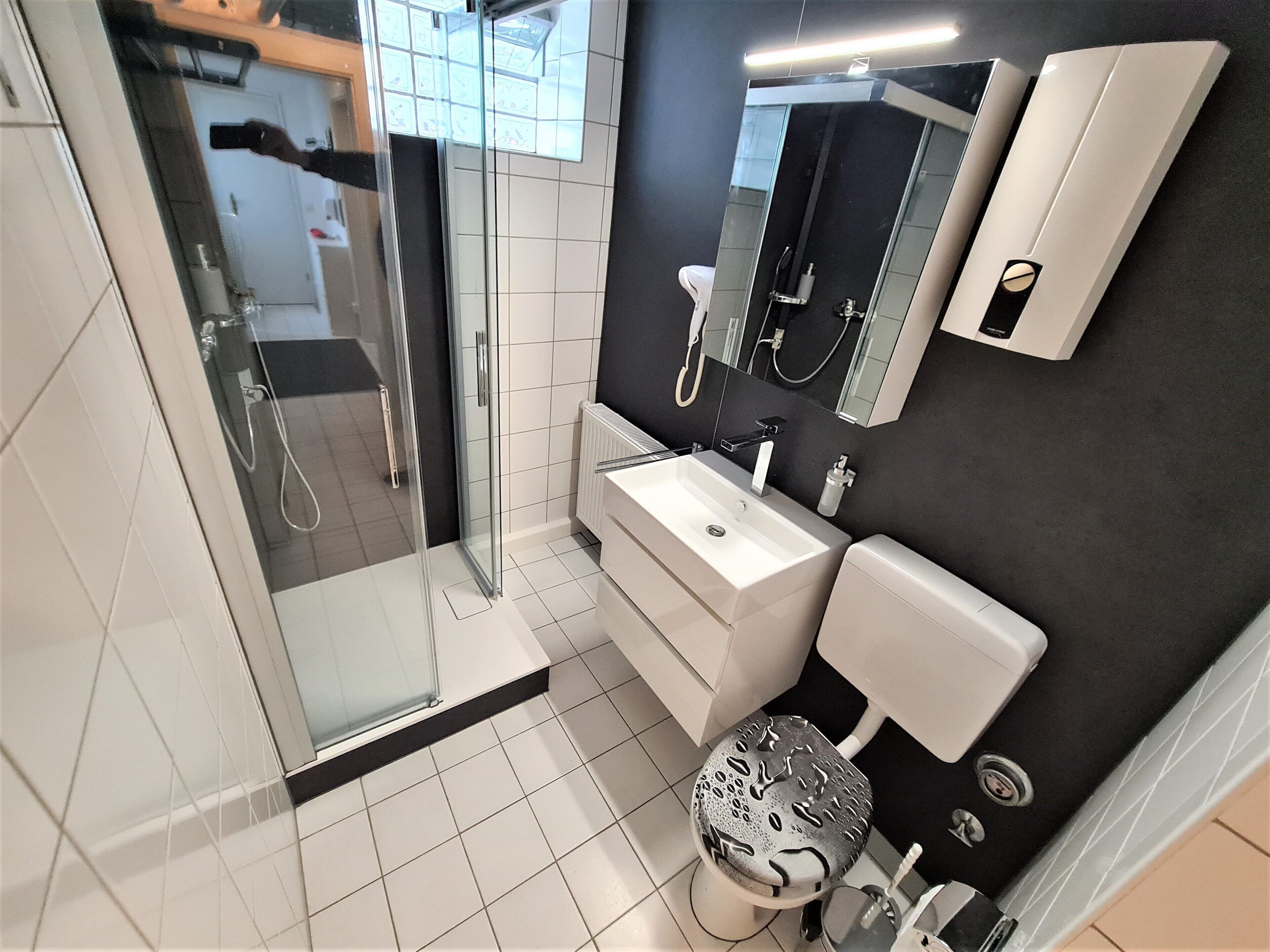 Comfort Apartment, Park View, Ground Floor (Parklife Apartment - PLA 47) | Bathroom | Hair dryer, slippers, towels, shampoo