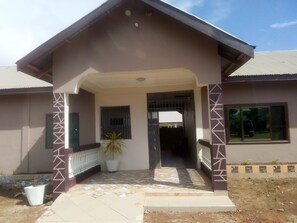 Front of property - Batavia Lodge (Sunyani)