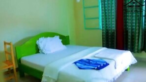 In-room safe, desk, iron/ironing board, free WiFi - Sweet Stay Guest House (Kigali)