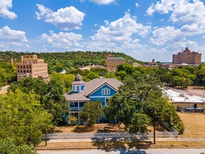 Aerial view - Magpie Inn (Mineral Wells)