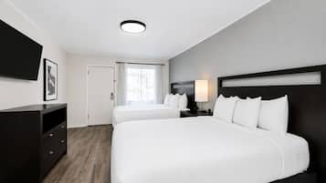 Economy 2 Queens Pets | Hypo-allergenic bedding available, iron/ironing board, WiFi (free)