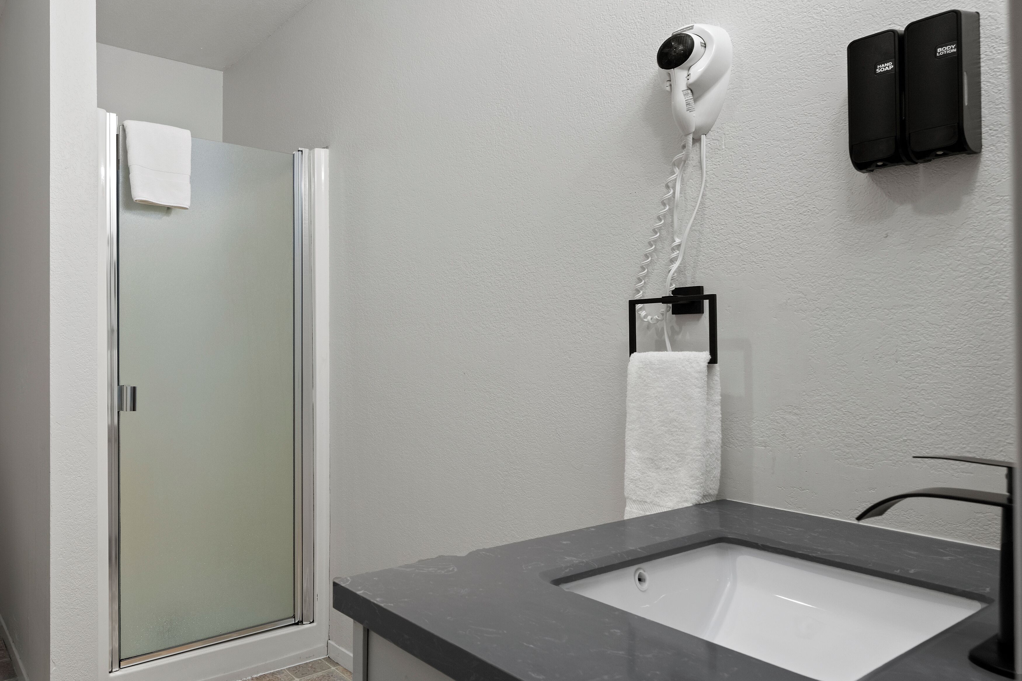 Ducha y bañera combinadas