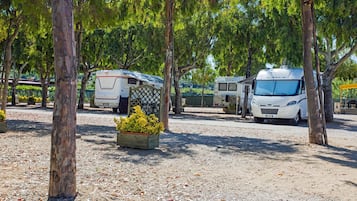 Parkir mandiri gratis