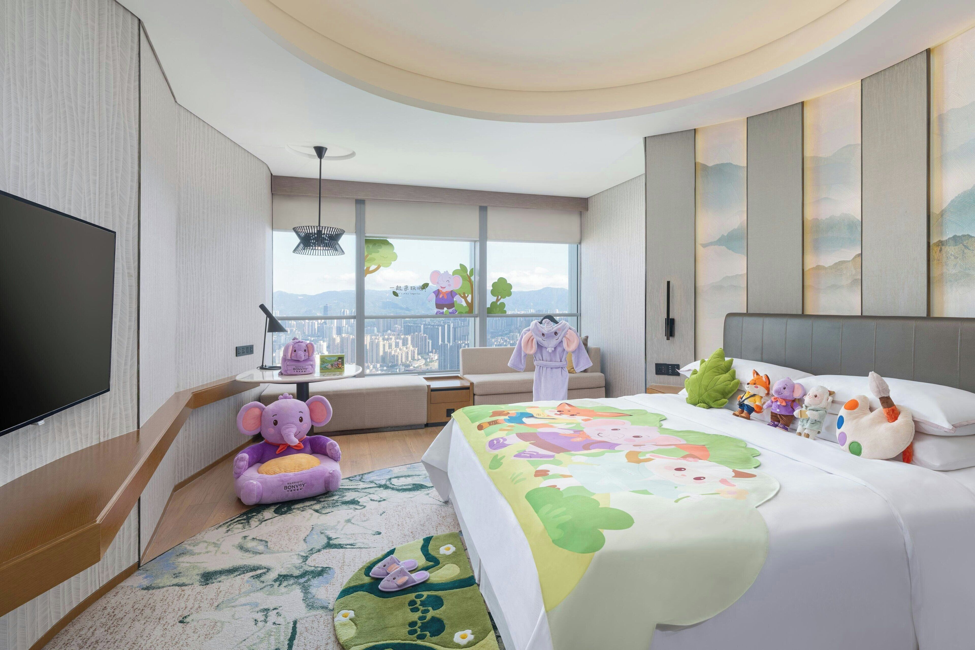 Phòng, 1 giường cỡ king | 1 phòng ngủ, minibar, két bảo mật tại phòng, trang trí khác biệt 