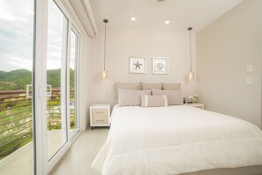 Maison, plusieurs lits (Los Suenos Resort Miramar 4D Condo) | 3 chambres, literie de qualité supérieure