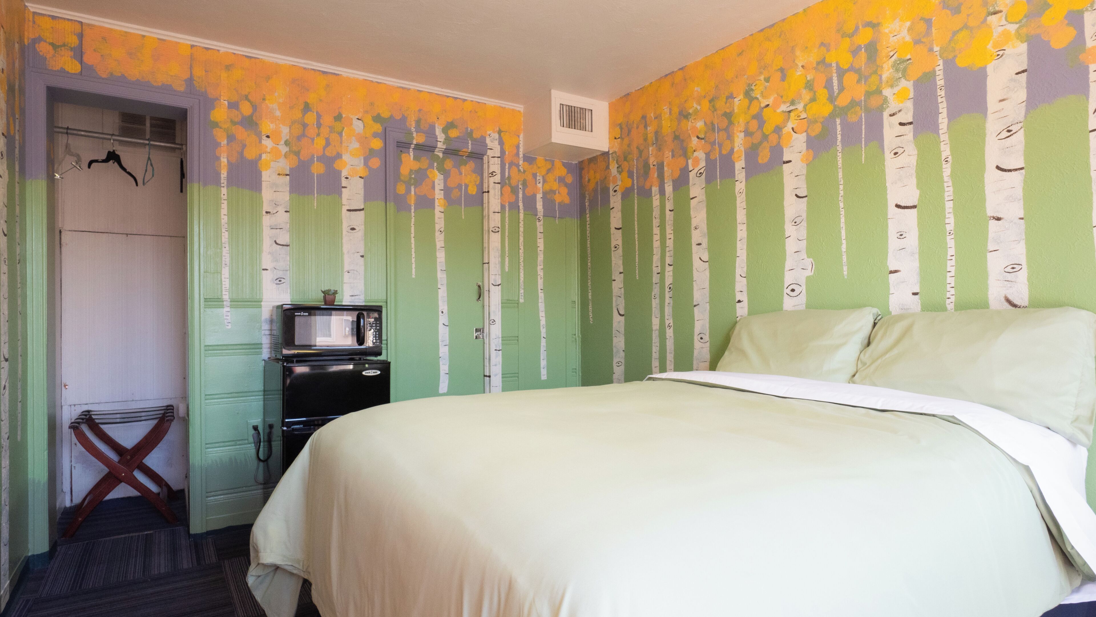 Basic Double Room | Down comforters, individually decorated, iron/ironing board, free WiFi