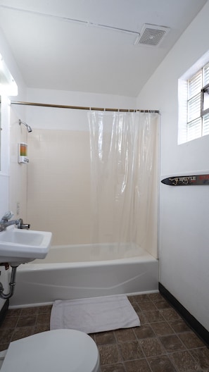 Family Room | Down comforters, individually decorated, iron/ironing board, free WiFi