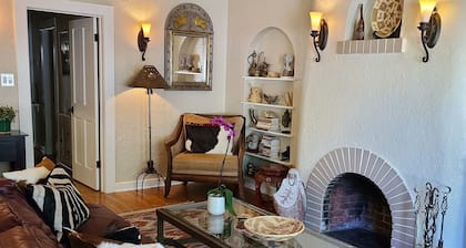 Come Stay & Play!~ Charming 1920 Sam Hughes Bungalow ~ Villa Blanca Pajaro