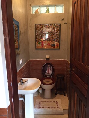 Chuveiro, secador de cabelo