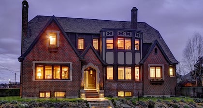 Upper suite in a classic Fremont home (Read Description before proceeding.)