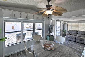 Interior - Lake Havasu Home w/ Resort Perks, Walk to Lake (Lake Havasu)