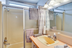 Kostenlose Toilettenartikel, Handtücher
