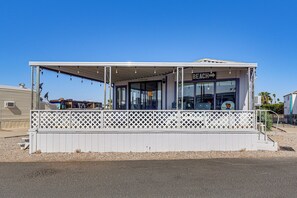 Exterior - Lake Havasu Home w/ Resort Perks, Walk to Lake (Lake Havasu)