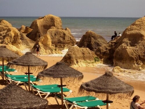 Luxury apartment with swimming pool in pedestrian Fuseta Resort, Algarve