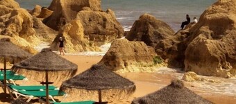 Luxury apartment with swimming pool in pedestrian Fuseta Resort, Algarve