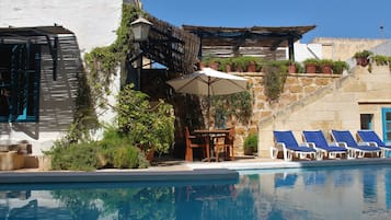 Piscine extérieure