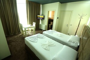 Classic Twin Room, 2 Twin Beds, Non Smoking | WiFi, bed sheets, wheelchair access