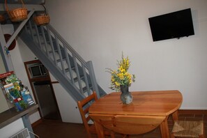 Dining - MAZET 4 Pers. CLIM-PERGOLA-TERRACE / GARDEN 40m2 - RESIDENCE POOL-WIFI (LA MOTTE)