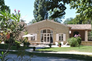 Unclassified image, 4 of 187, button - Le Colombier, 10p., at the beautiful “Domaine de Vincenti” (Domaine de Vincenti Divajeu)