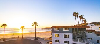 10 Steps to the Beach/Oceanview