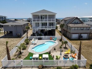 Exterior - Beautiful-Oceanview 5 BR/3.5 BA, Private Pool, Short walk to beach, Sleeps 12 (Oak Island)