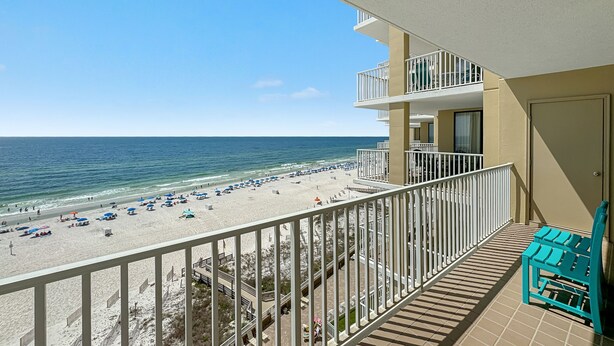 A balcony with a view of a beach and ocean. - DIRECT GULF FRONT, AWESOME BEACHES, GREAT AMENITIES, ORANGE BEACH ACTIVITIES (Orange Beach)