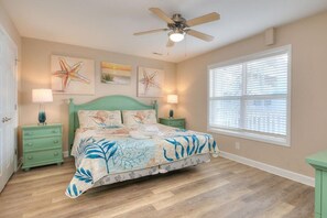 4 bedrooms, iron/ironing board, free WiFi, bed sheets - Beautiful & Spacious 4Bdrm/4Bath Condo w/ Ocean Views, Elevator, Pool, Sleeps 13 (Oak Island)