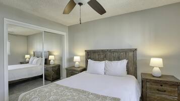 1 多间卧室、熨斗/熨衣板、免费 WiFi、床单